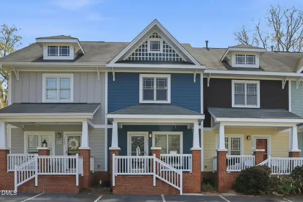 1047 Mica Lamp Court, Apex, NC 27502