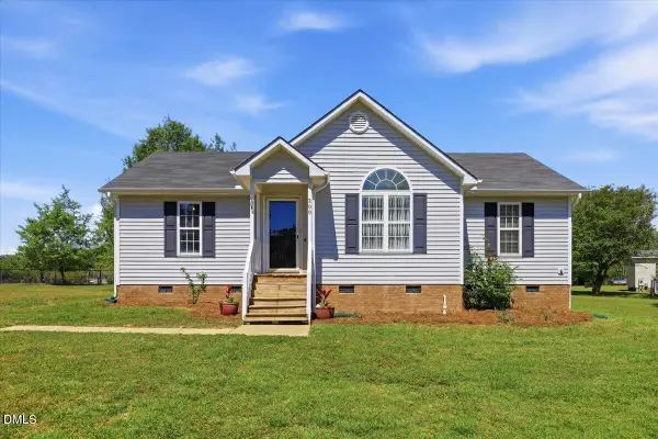 200 Amber Lane, Willow Springs, NC 27592