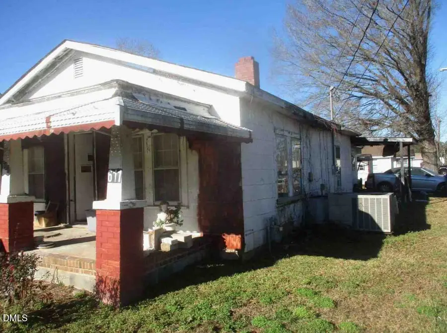 611 N Wilson Avenue, Dunn, NC 28334 - #2