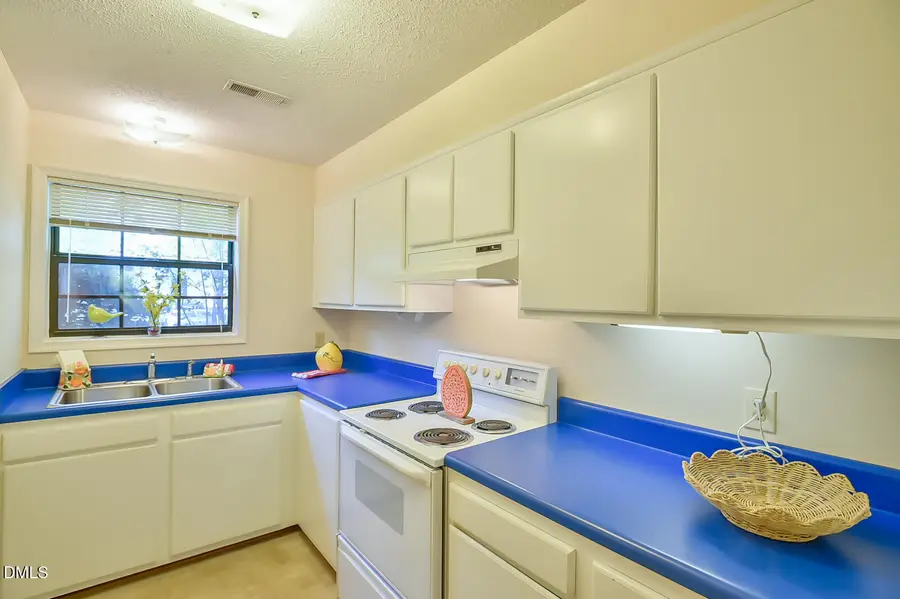105 Fidelity Street #Unit B 40, Carrboro, NC 27510 - #3