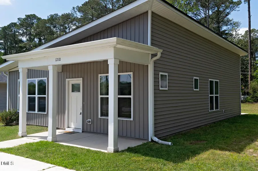1210 S 2nd Street, Smithfield, NC 27577 - #3