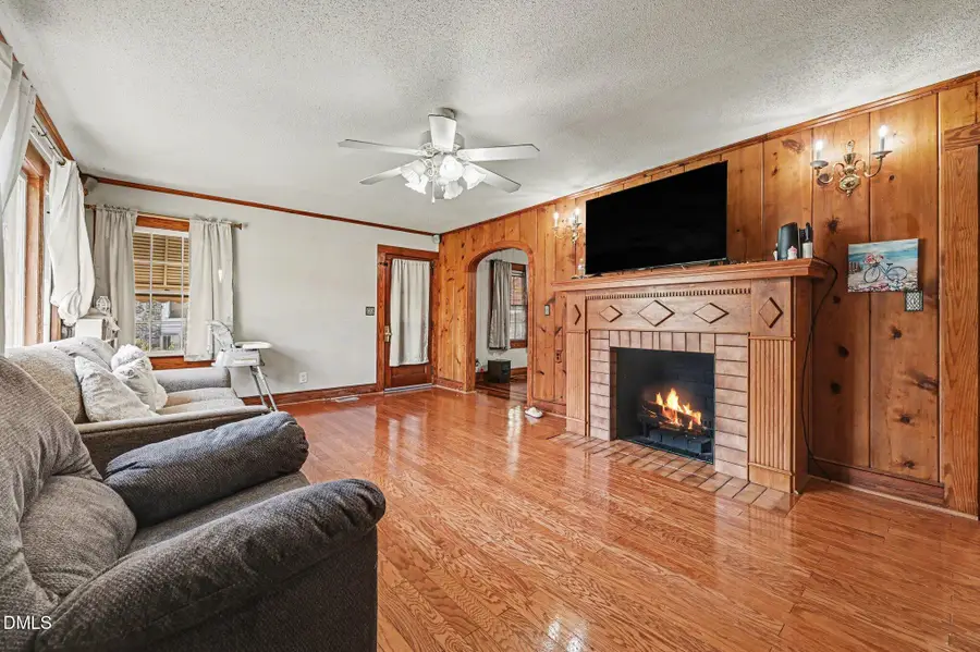 211 W Harden Street, Burlington, NC 27215 - #2