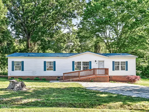 300 E Hemp Street, Robbins, NC 27325
