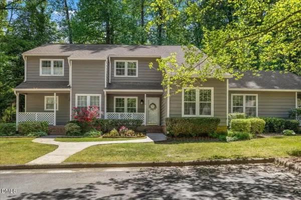 118 Lake Hollow Circle, Cary, NC 27513