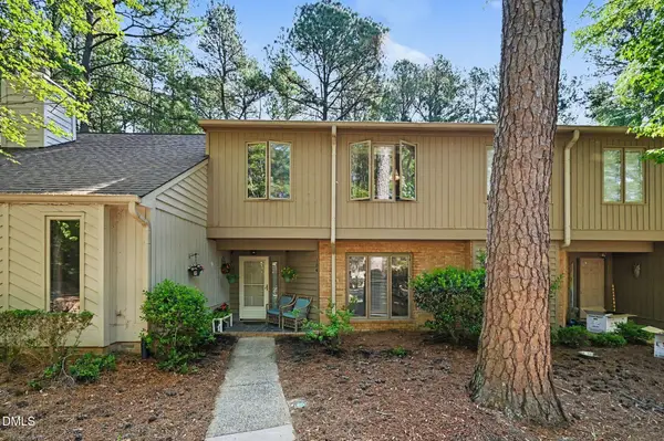 104 Old Stable Court, Chapel Hill, NC 27514