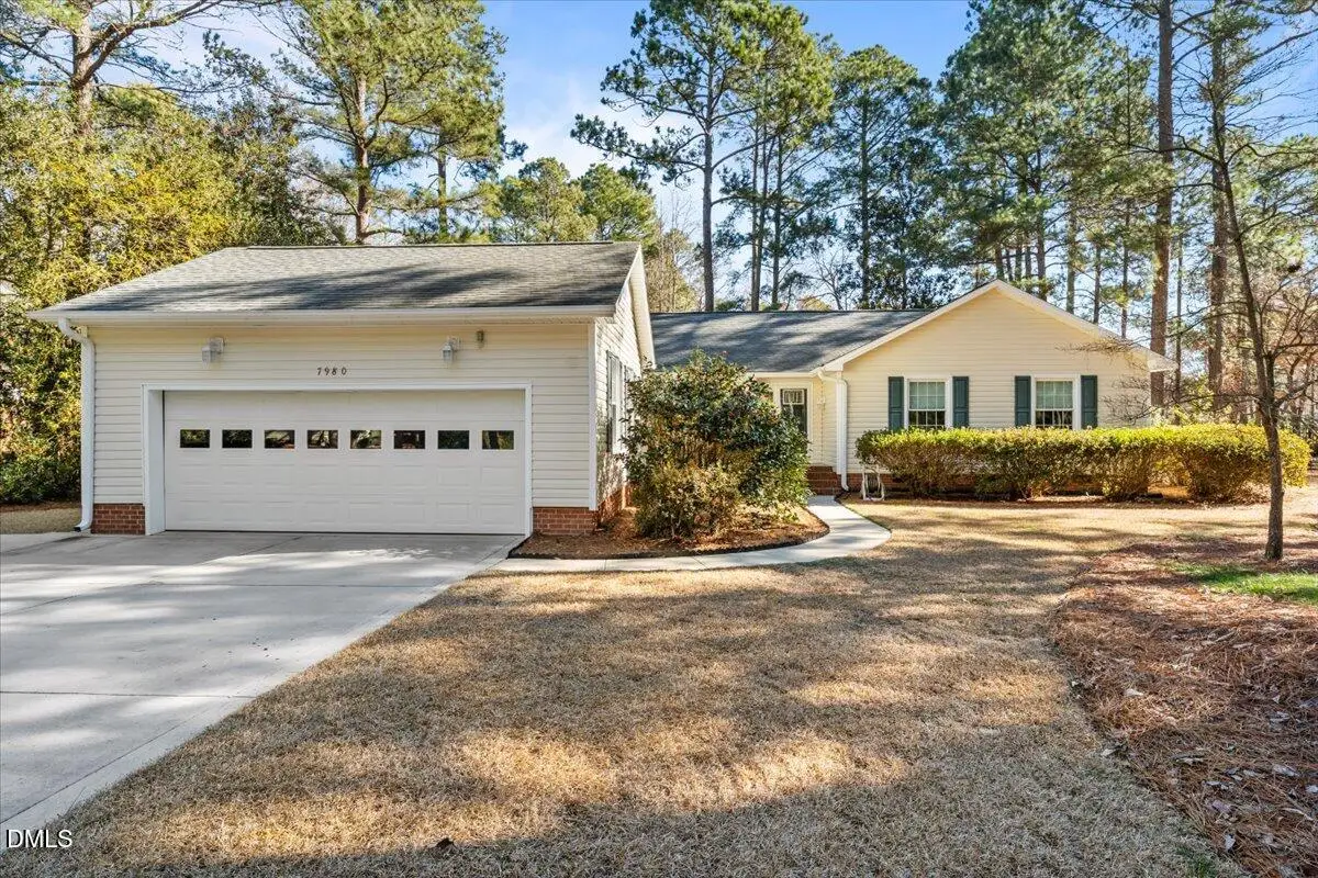 7980 Glasgow Drive, Laurinburg, NC 28352 - #1