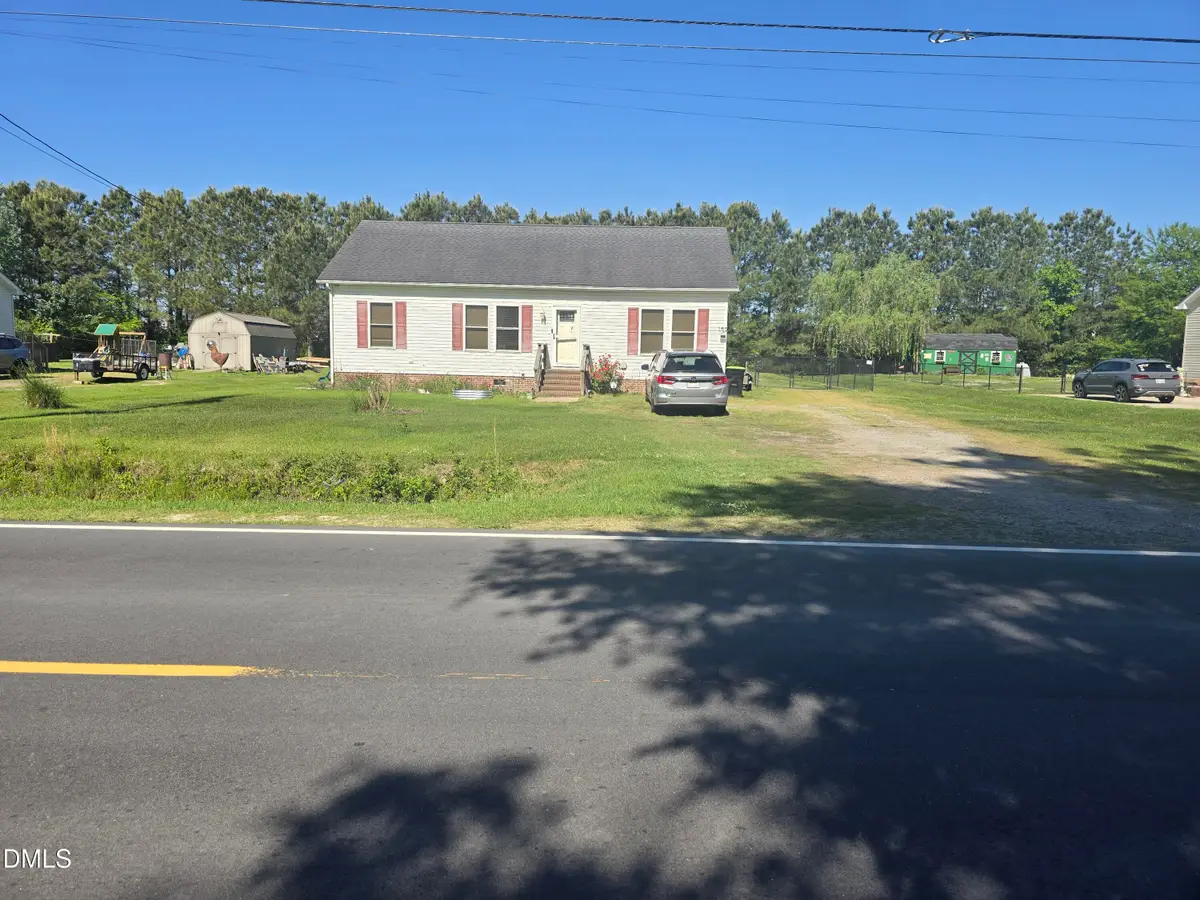142 Lovers Lane, Elizabeth City, NC 27909 - #1