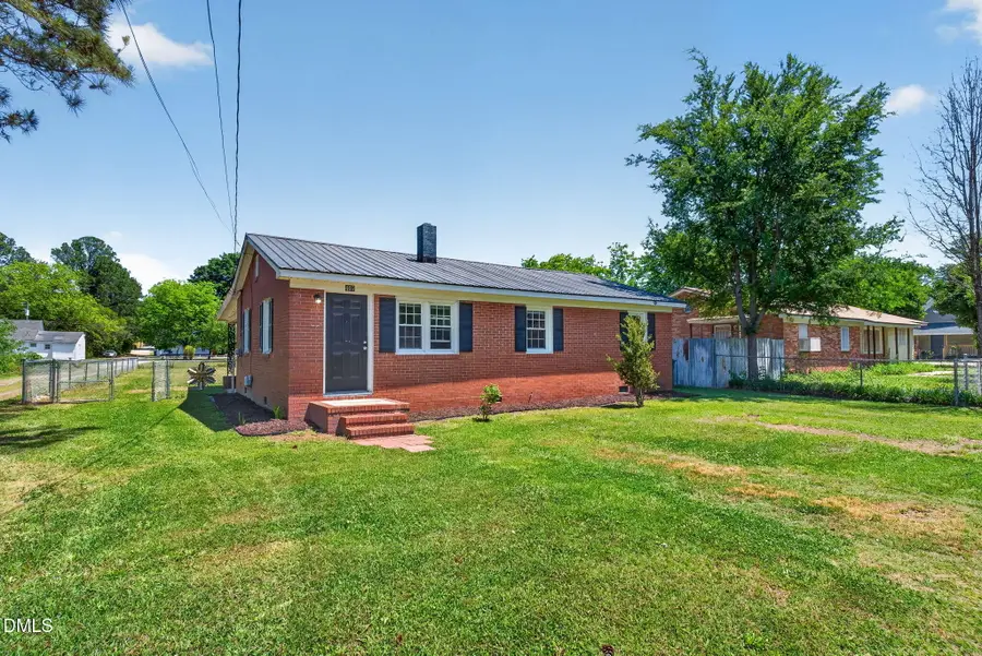 407 E Pearsall Street, Dunn, NC 28334 - #3