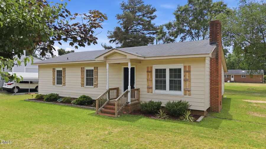 104 E Caroline Avenue, Smithfield, NC 27577 - #2