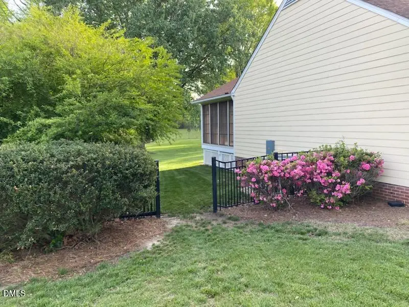 2020 Queen Charlotte Place, Raleigh, NC 27610 - #3