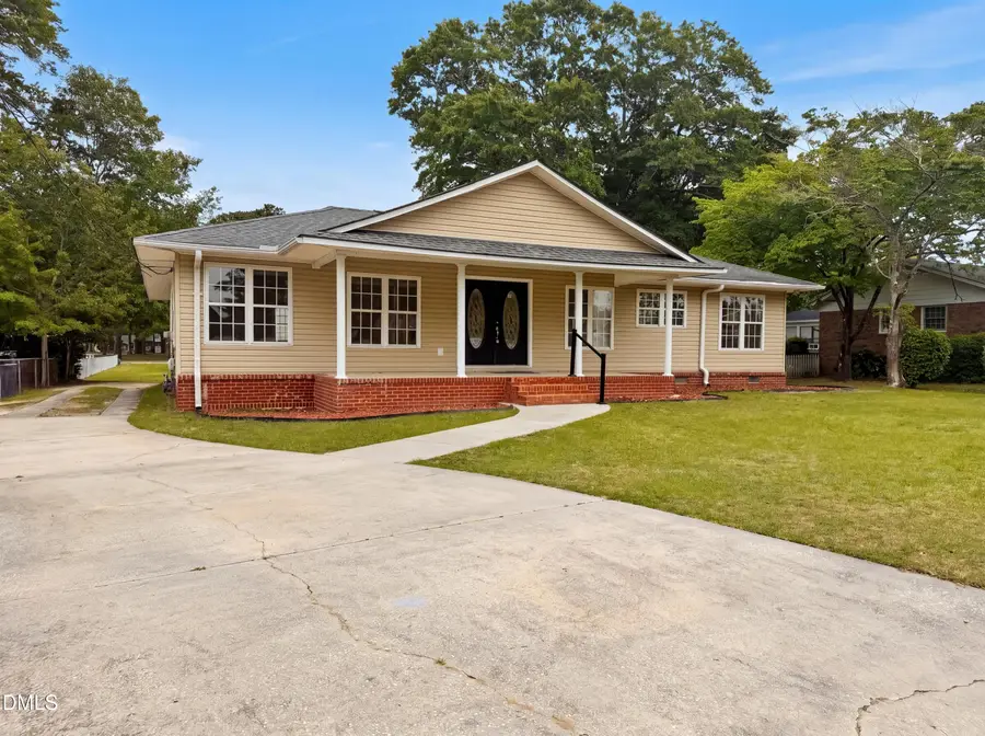 1210 N Park Avenue, Dunn, NC 28334 - #2