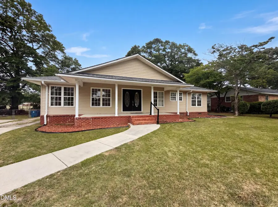 1210 N Park Avenue, Dunn, NC 28334 - #3