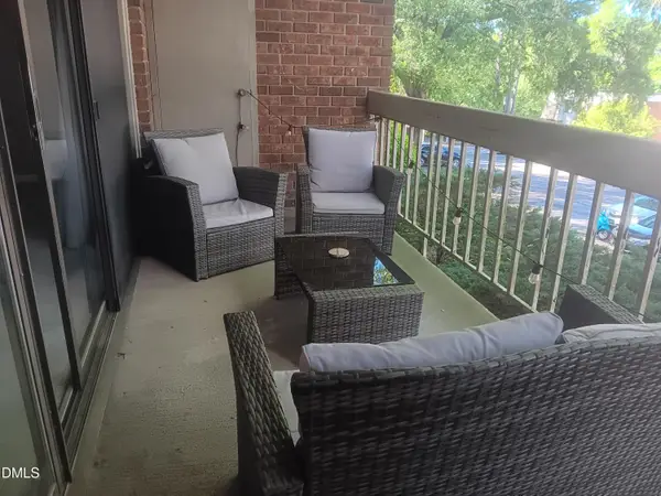500 Umstead Drive #C206, Chapel Hill, NC 27516
