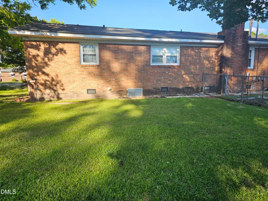 502 Crestview Avenue Sw, Wilson, NC 27893 - #2