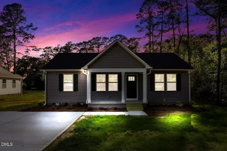305 N West Street, Roseboro, NC 28382 - #2