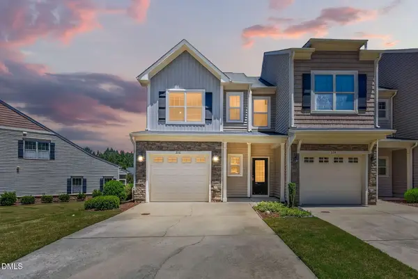 226 Beaconwood Lane, Holly Springs, NC 27540