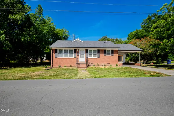 502 S 6th Avenue, Siler City, NC 27344