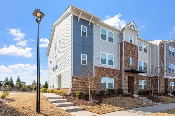 1018 Salt Glaze Lane, Cary, NC 27519