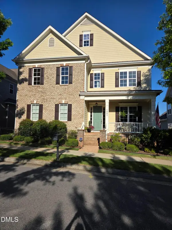1905 Green Oaks Parkway, Holly Springs, NC 27540