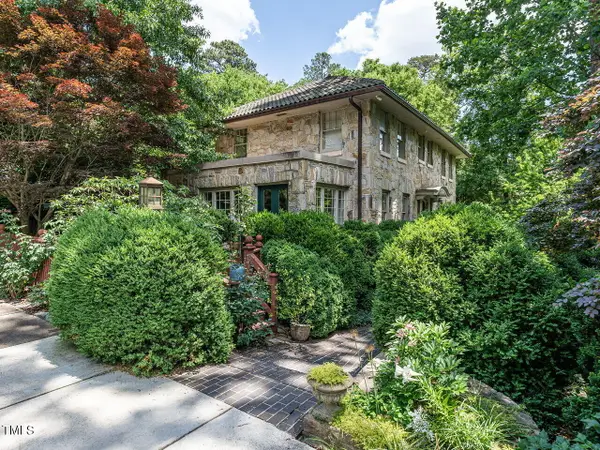 2501 Kenmore Drive, Raleigh, NC 27608