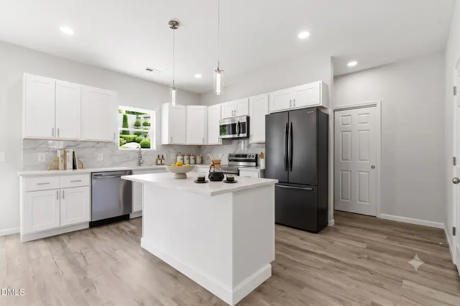 805 Lakeside Avenue, Burlington, NC 27217 - #2