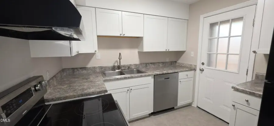 220 Elizabeth Street #A18, Chapel Hill, NC 27514 - #3