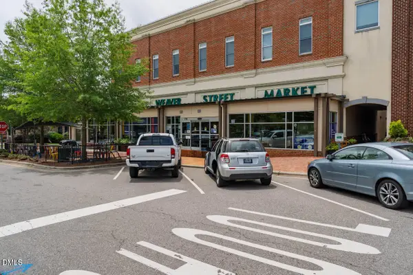700 Market Street #Unit 207, Chapel Hill, NC 27516