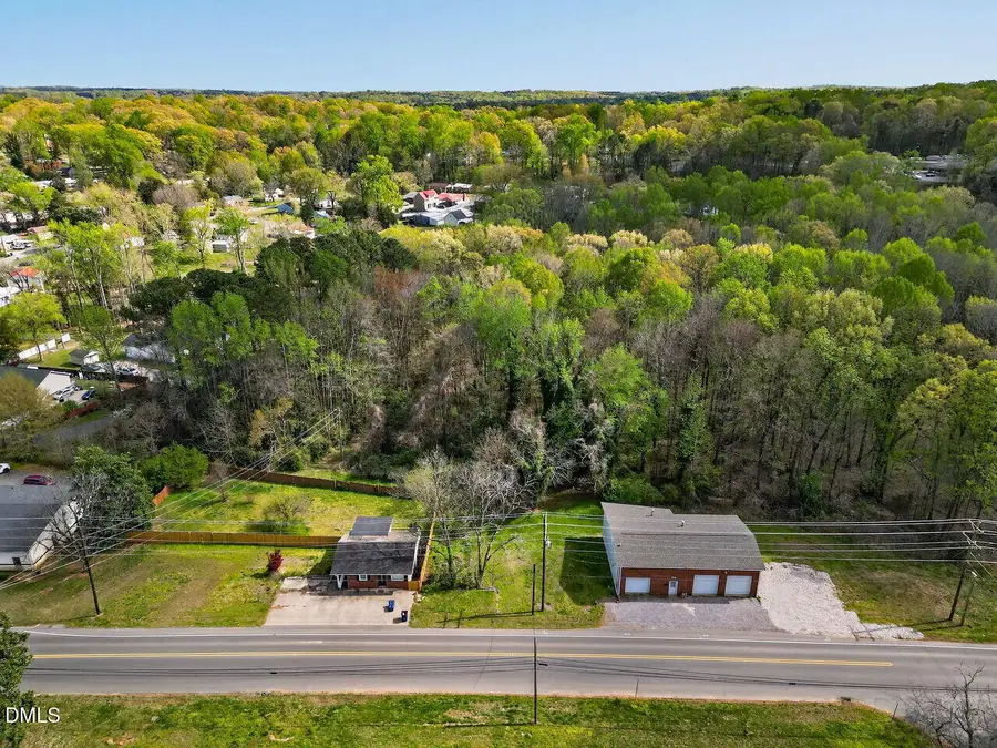 915 W 3rd Street, Siler City, NC 27344 - #2