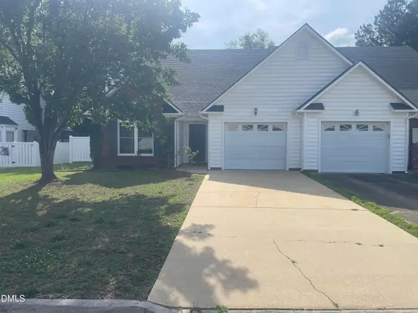 109 Fairwoods Court, Dunn, NC 28334
