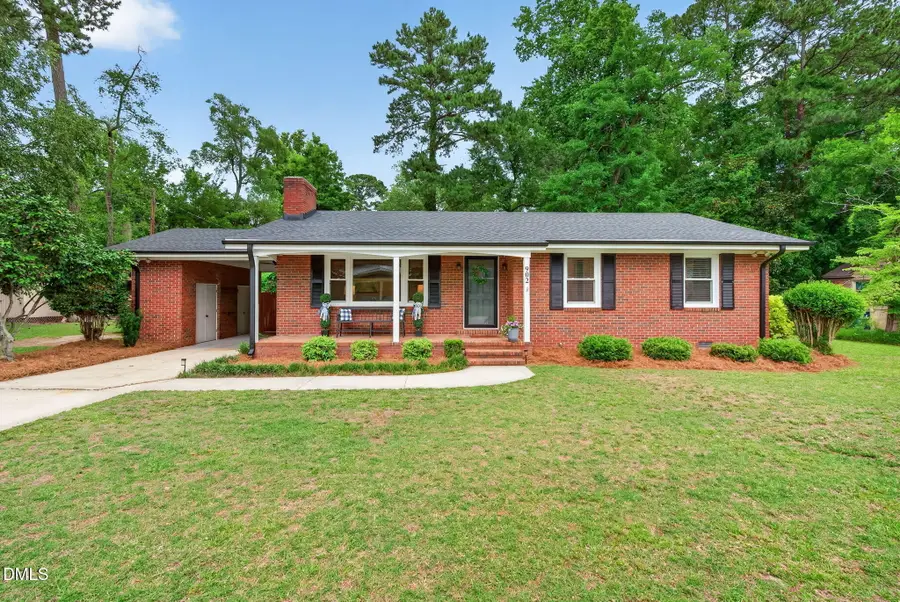 902 W Pearsall Street, Dunn, NC 28334 - #2