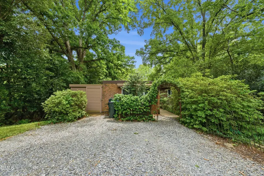 16 Davie Circle, Chapel Hill, NC 27514 - #2