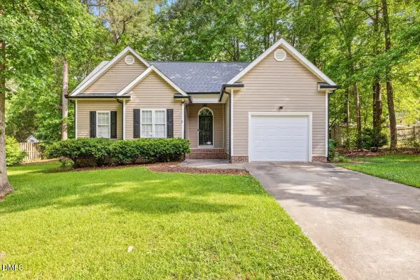 508 Senterwood Court, Fuquay Varina, NC 27526