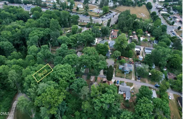 99999 Knauth Road, Asheville, NC 28805