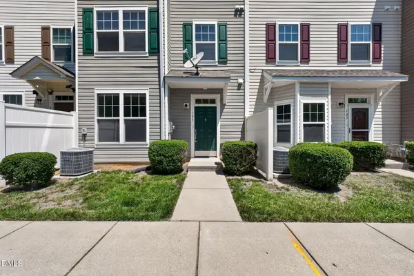 11100 Gwynn Oaks Drive #105, Raleigh, NC 27614