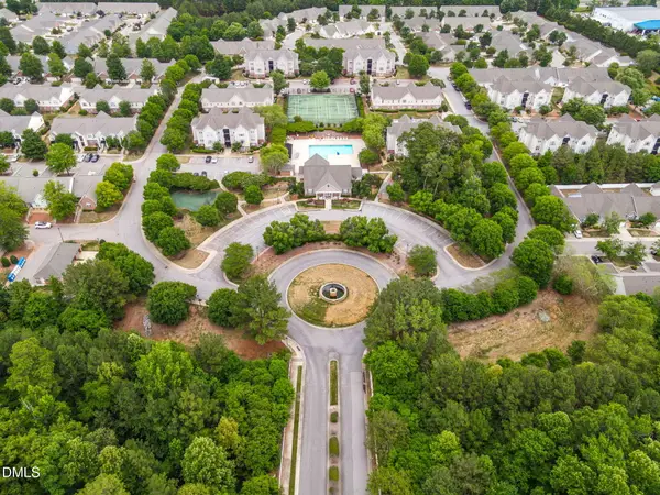 2501 Huntscroft Lane, Raleigh, NC 27617
