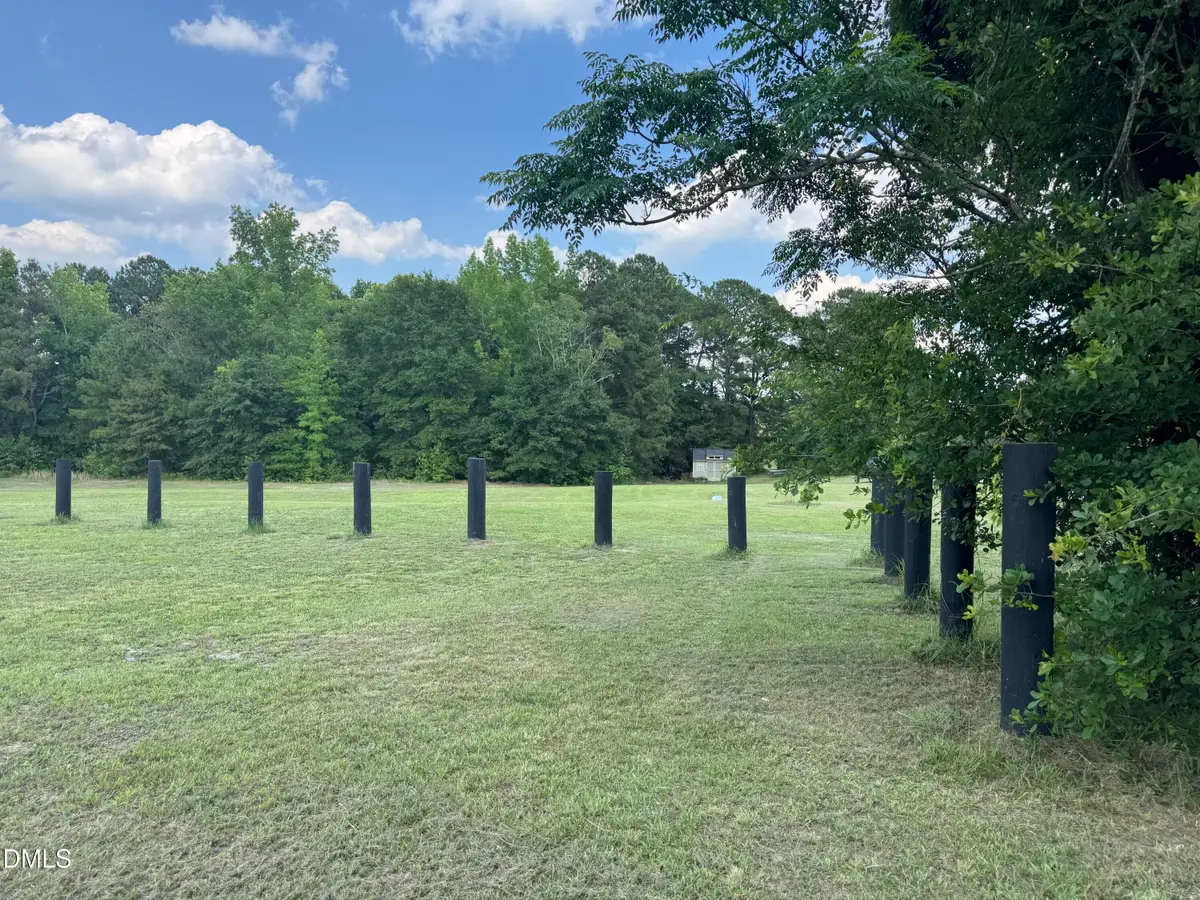 586 Shade Tree Road, Benson, NC 27504 - #1