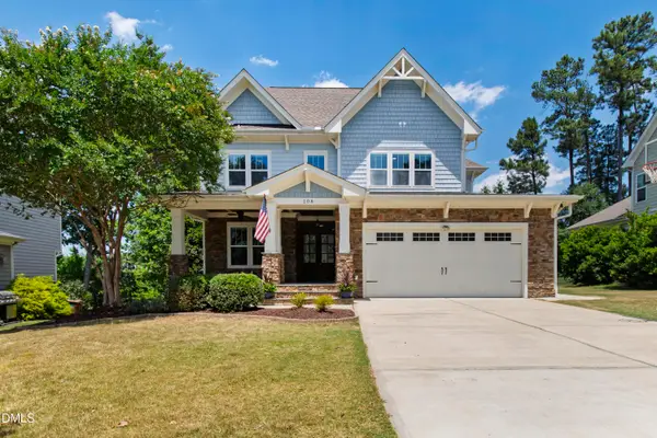 108 Roslin Way, Holly Springs, NC 27540
