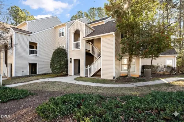 6011 Winterpointe Lane, Raleigh, NC 27606