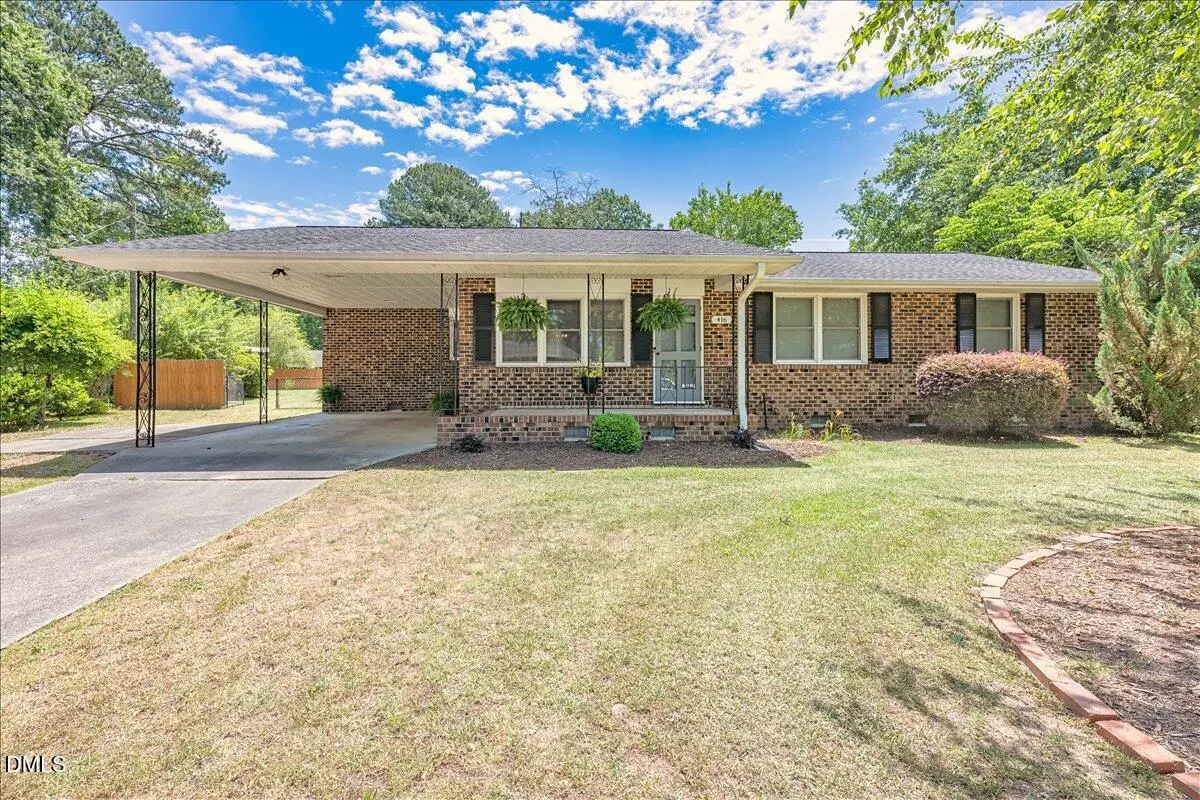 416 E Griswold Street, Selma, NC 27576 - #1