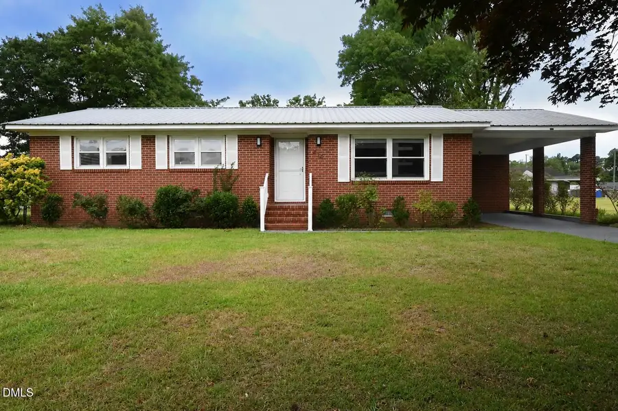 414 E Bostic Street, Beulaville, NC 28518 - #2