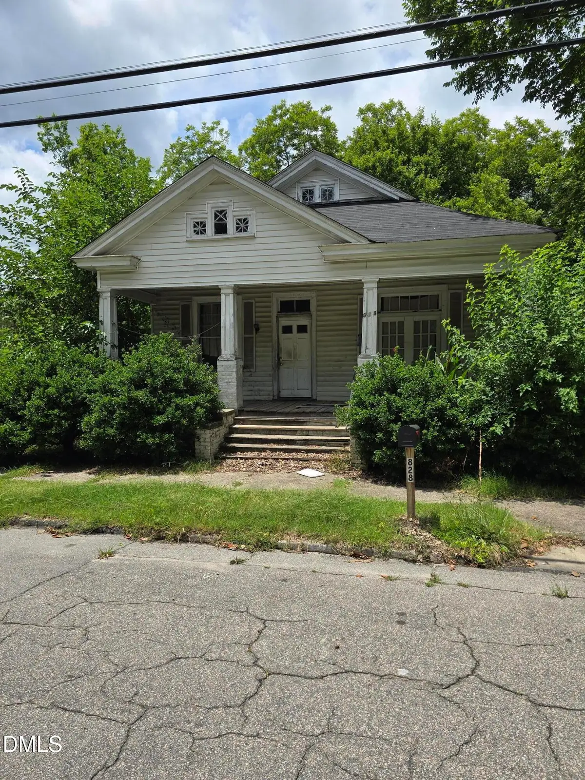 828 Nicholas Street, Henderson, NC 27536 - #1