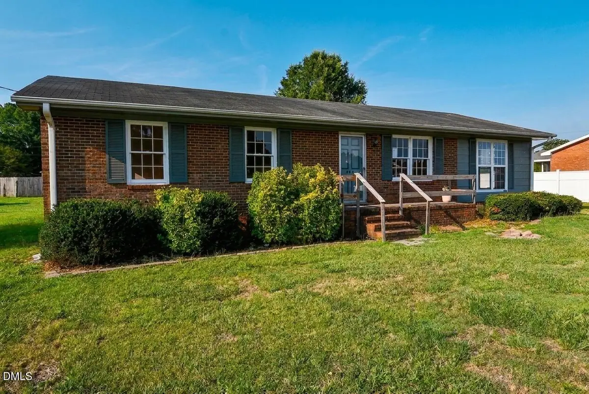 205 W B Street, Erwin, NC 28339 - #1