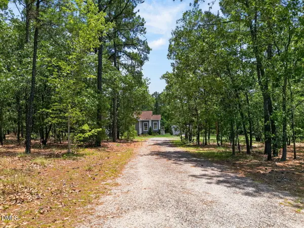1030 Stubby Oaks Road, Aberdeen, NC 28315