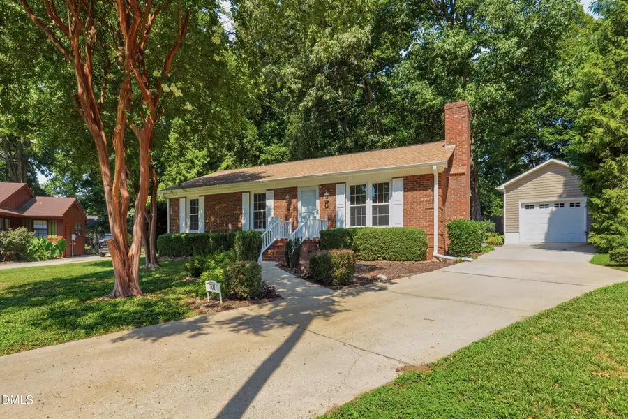 701 N Dale Court, Burlington, NC 27215 - #3