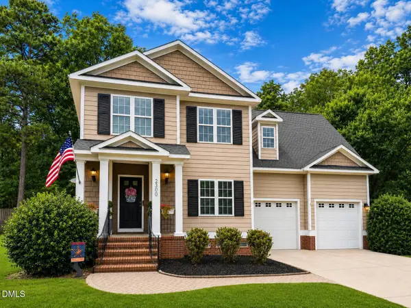 2300 Larkhaven Court, Fayetteville, NC 28303