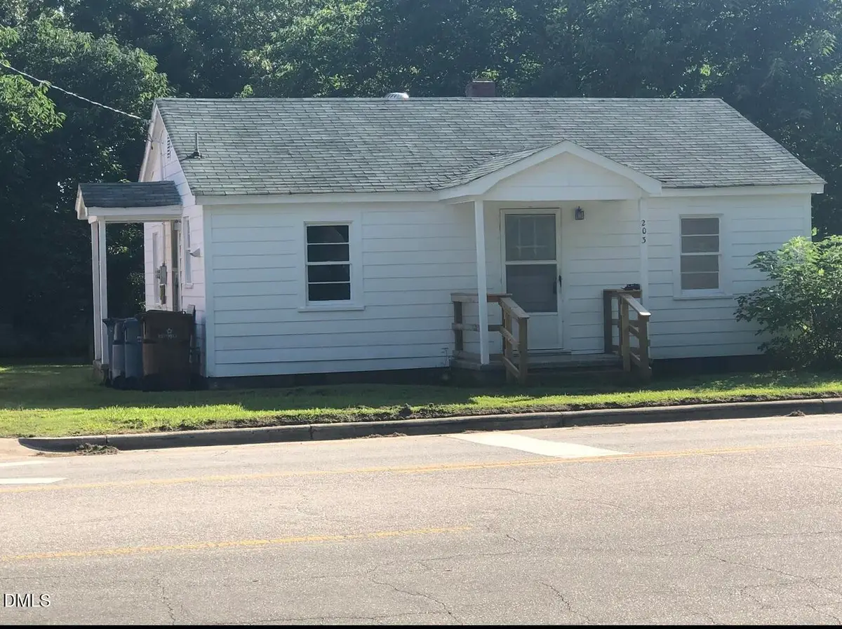 201 W Granville Street, Dunn, NC 28334 - #1