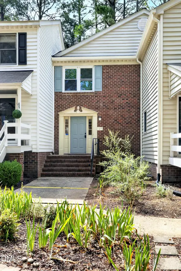 107 Sully Court, Chapel Hill, NC 27514