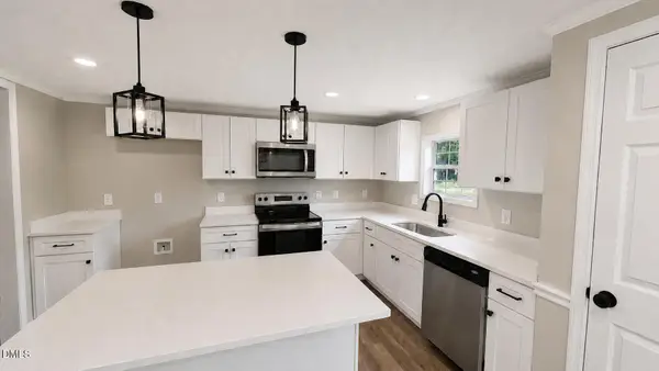 102 Pineview Drive, Louisburg, NC 27549