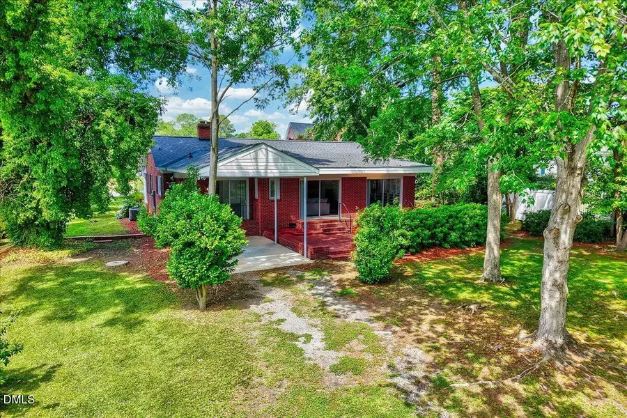 402 N Main Street, Four Oaks, NC 27524 - #3