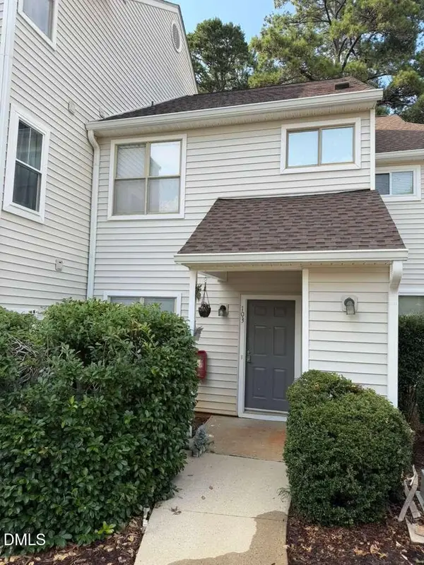 6111 Sunpointe Drive, Raleigh, NC 27606
